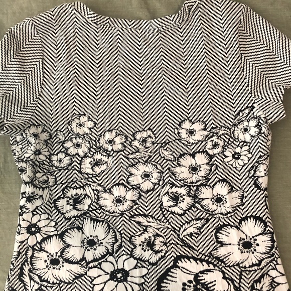 Anthropologie Maeve Hellebore Floral Black on White Top - Picture 4 of 5